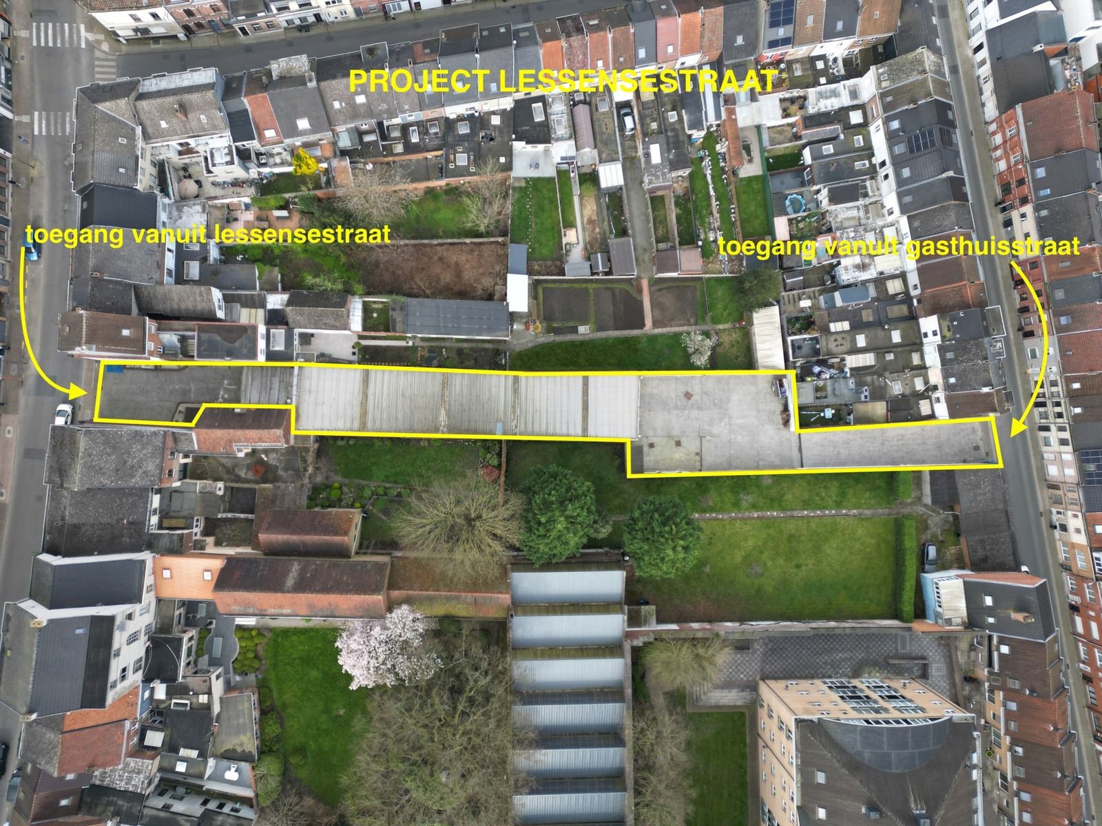Projectgrond 1200 m², met twee inritten  foto {{pictureIndex}}