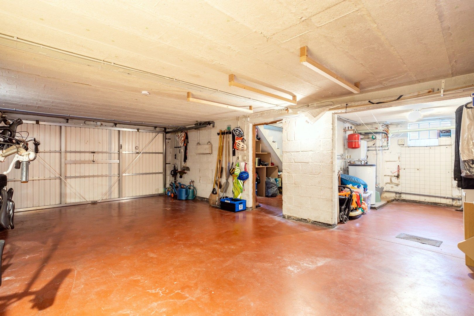 Instapklare woning 3 slpks, garage en tuin op +- 4are foto 19