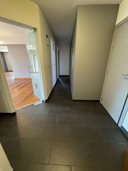 Gezellig appartement met 3 slaapkamers en garage foto 4