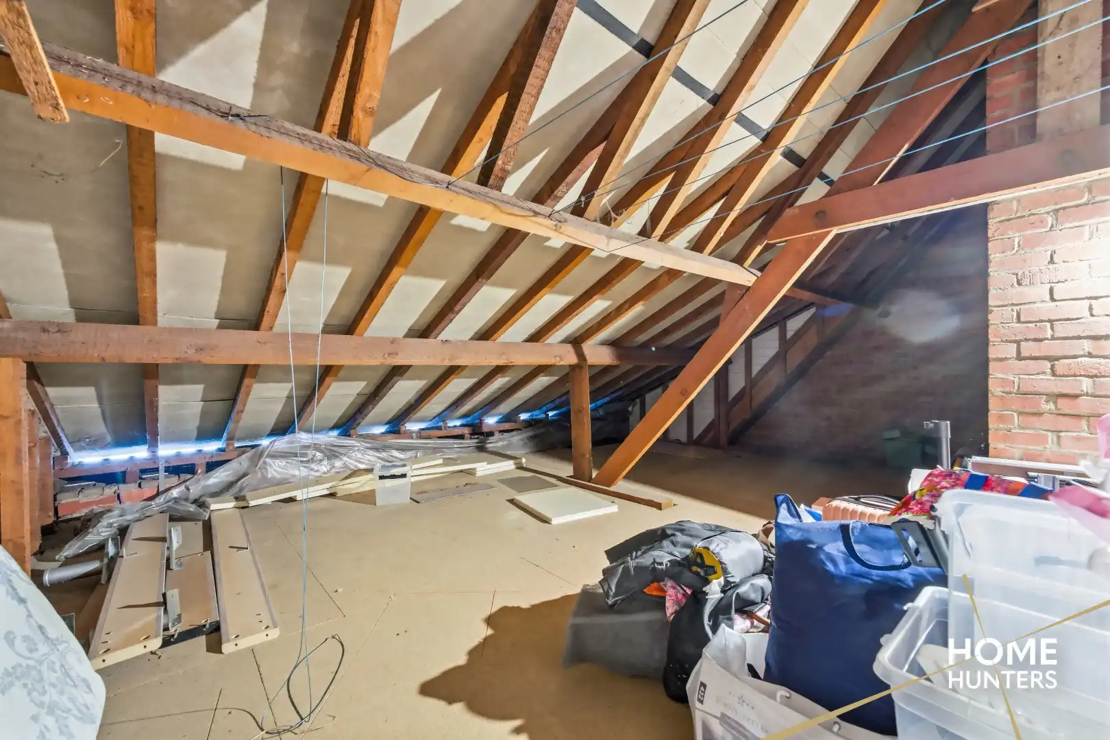 Verrassend ruime woning op een rustige ligging in Ieper met 5 slaapkamers en een oprit foto 28