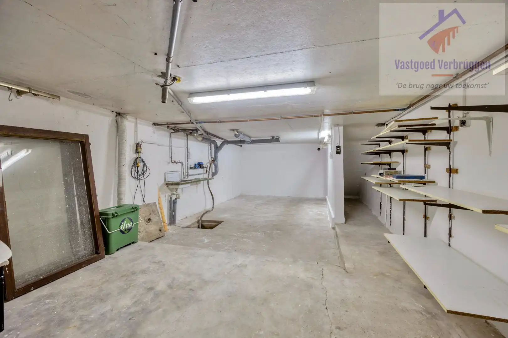 Ruime woning vergund als kamerwoning (3 kamers) met winkelruimte foto 16