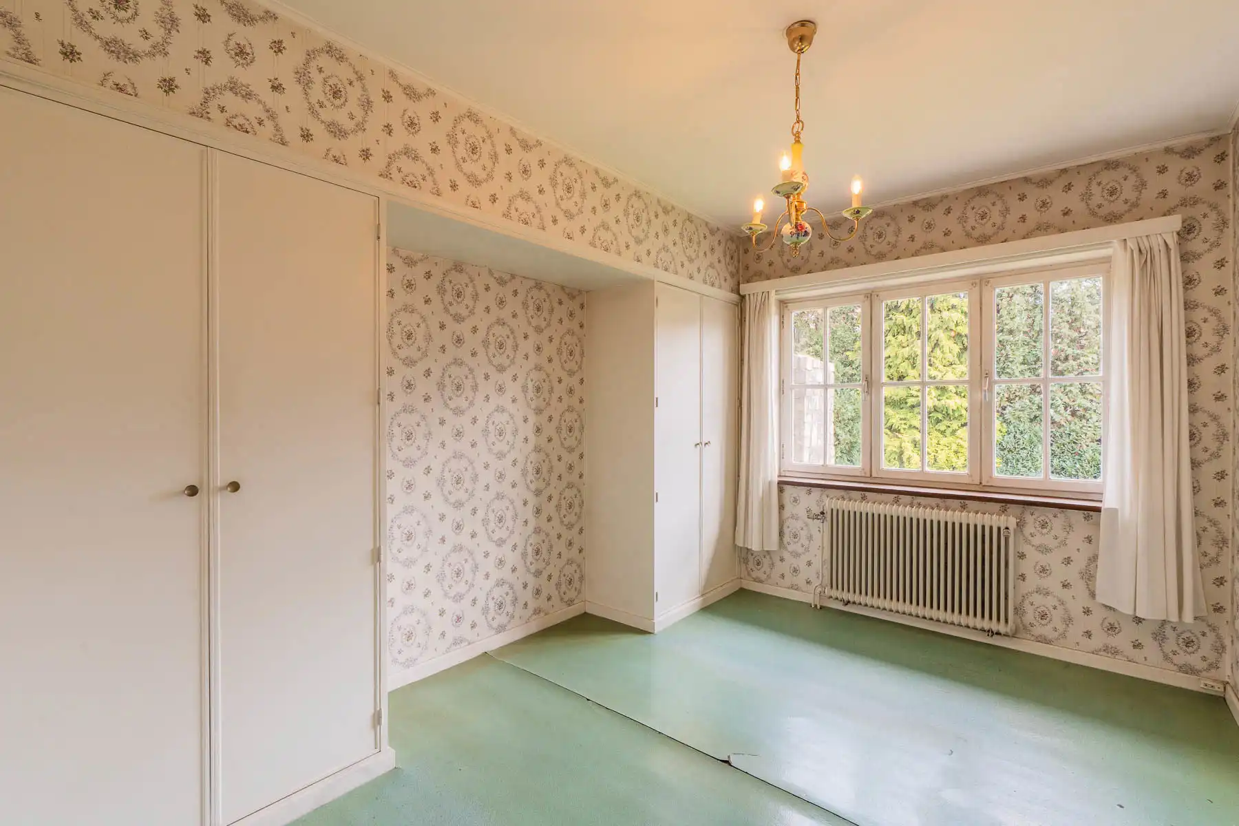 Karaktervolle open bebouwing op een prachtig groen perceel foto 19