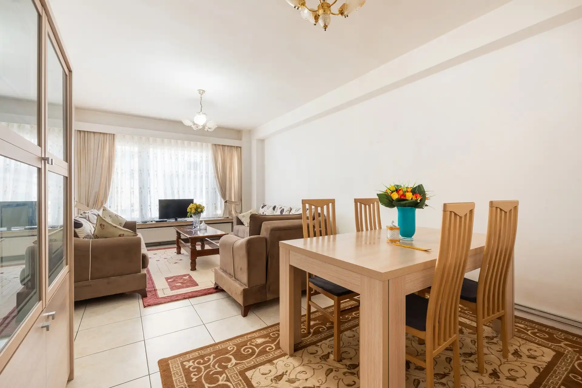 appartement foto {{pictureIndex}}