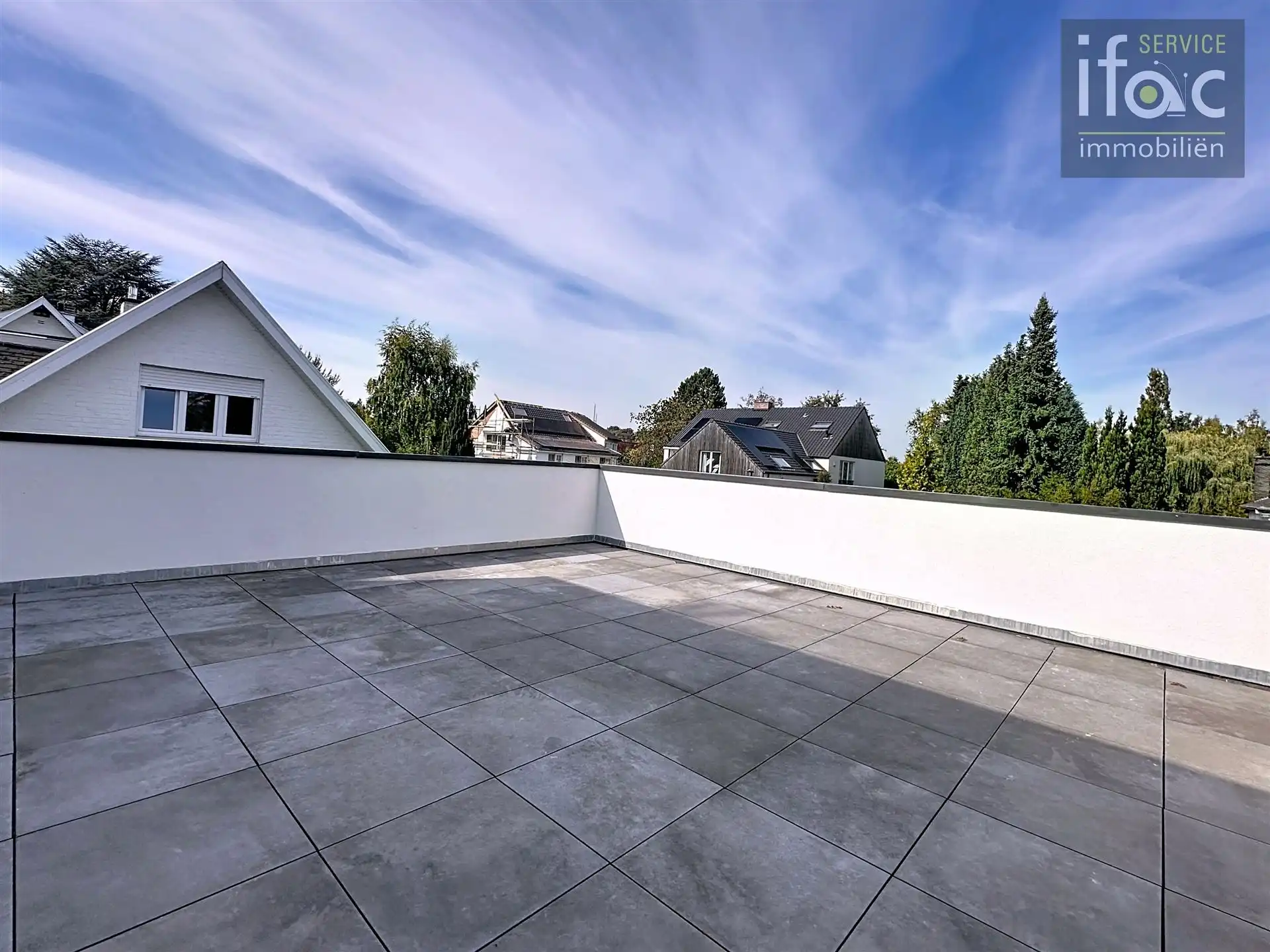 Moderne villa met 6 slaapkamers en zonnige tuin in wijk Arboretum foto 16