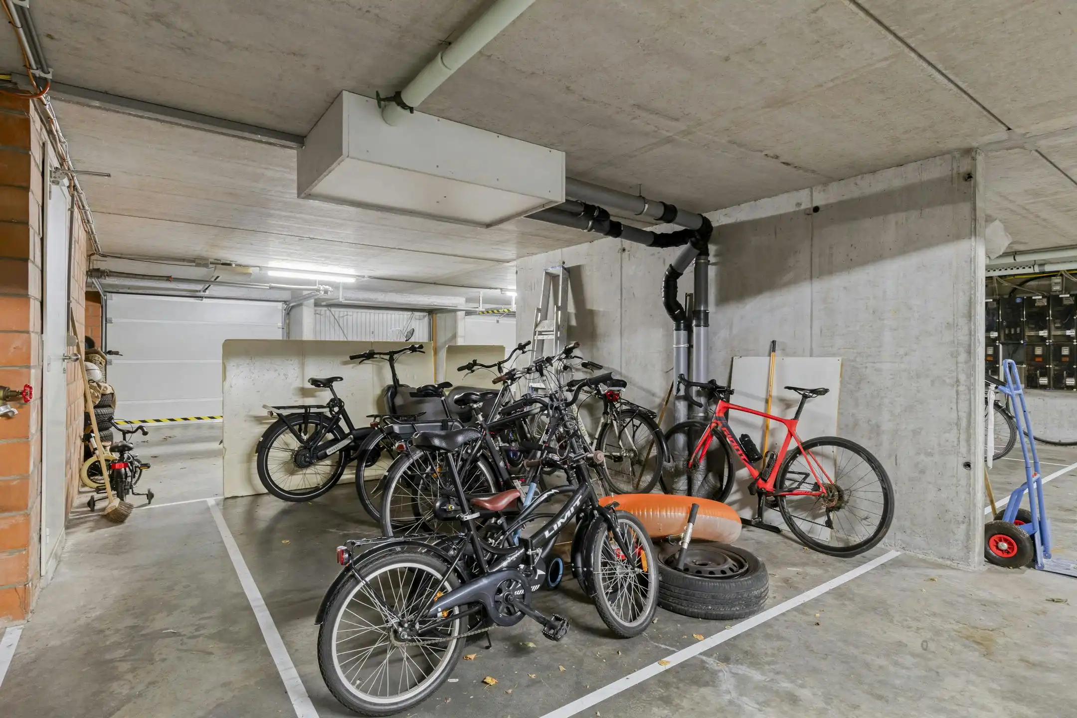 Lichtrijk appartement met twee slaapkamers in Borgerhout! foto 19