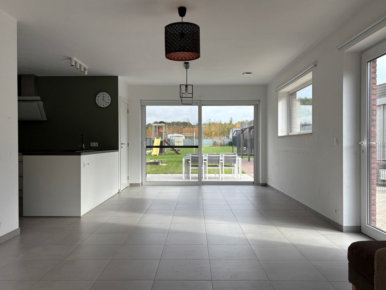 Energiezuinig huis met 3 tot 5 slaapkamers foto {{pictureIndex}}