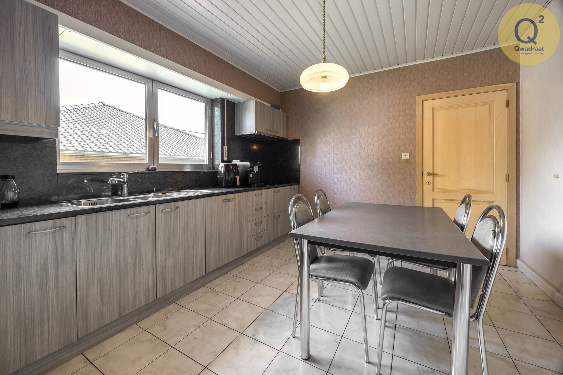 Op te frissen woning met 3 slpks nabij het dorp van Zoersel foto 9