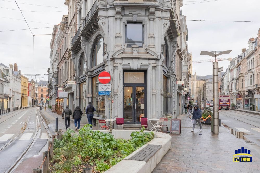 Gekende koffiebar op top locatie over te nemen in Gent-Centrum foto 2
