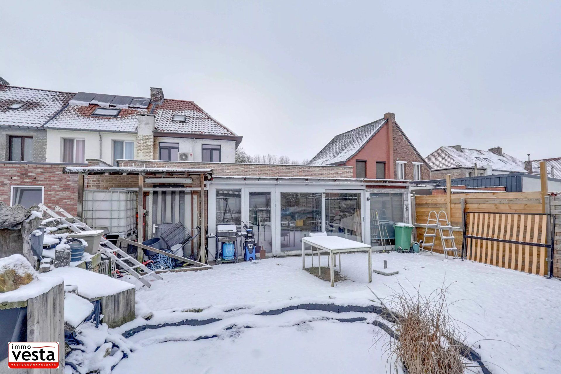 Ruime gezinswoning met 5 slaapkamers foto 25