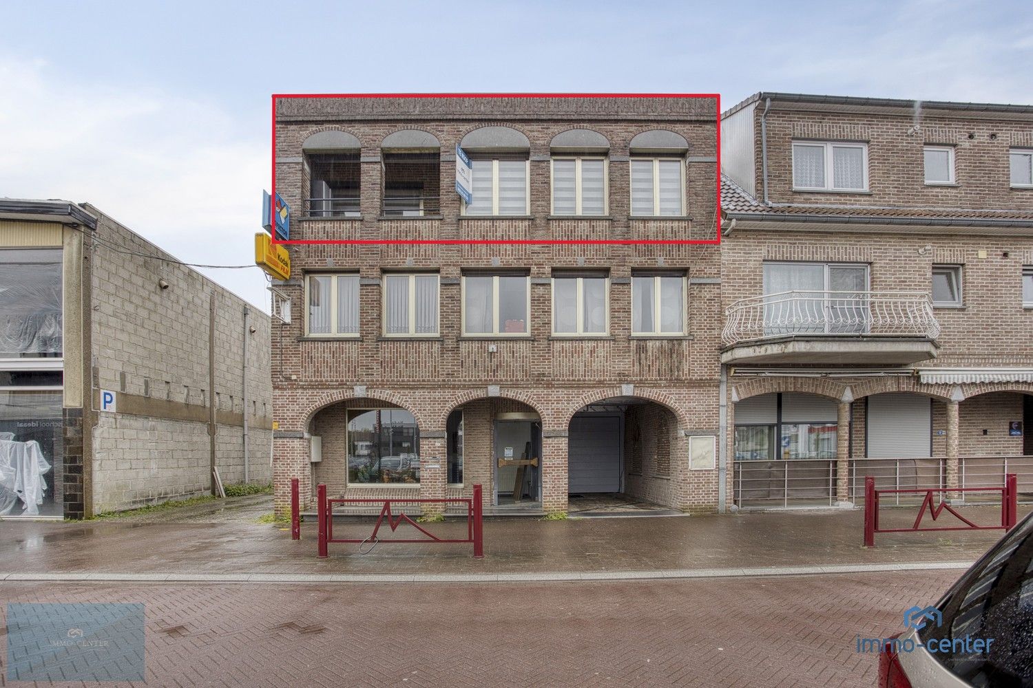 Volledig gerenoveerd 2-slpk appartement met groot terras – Tweede verdiep zonder gemeenschappelijke kosten foto 25