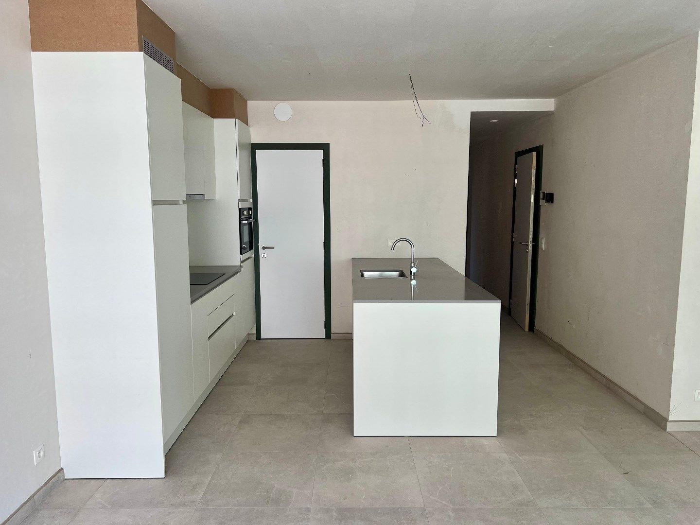 Nieuwbouwappartement met ruim terras foto 4
