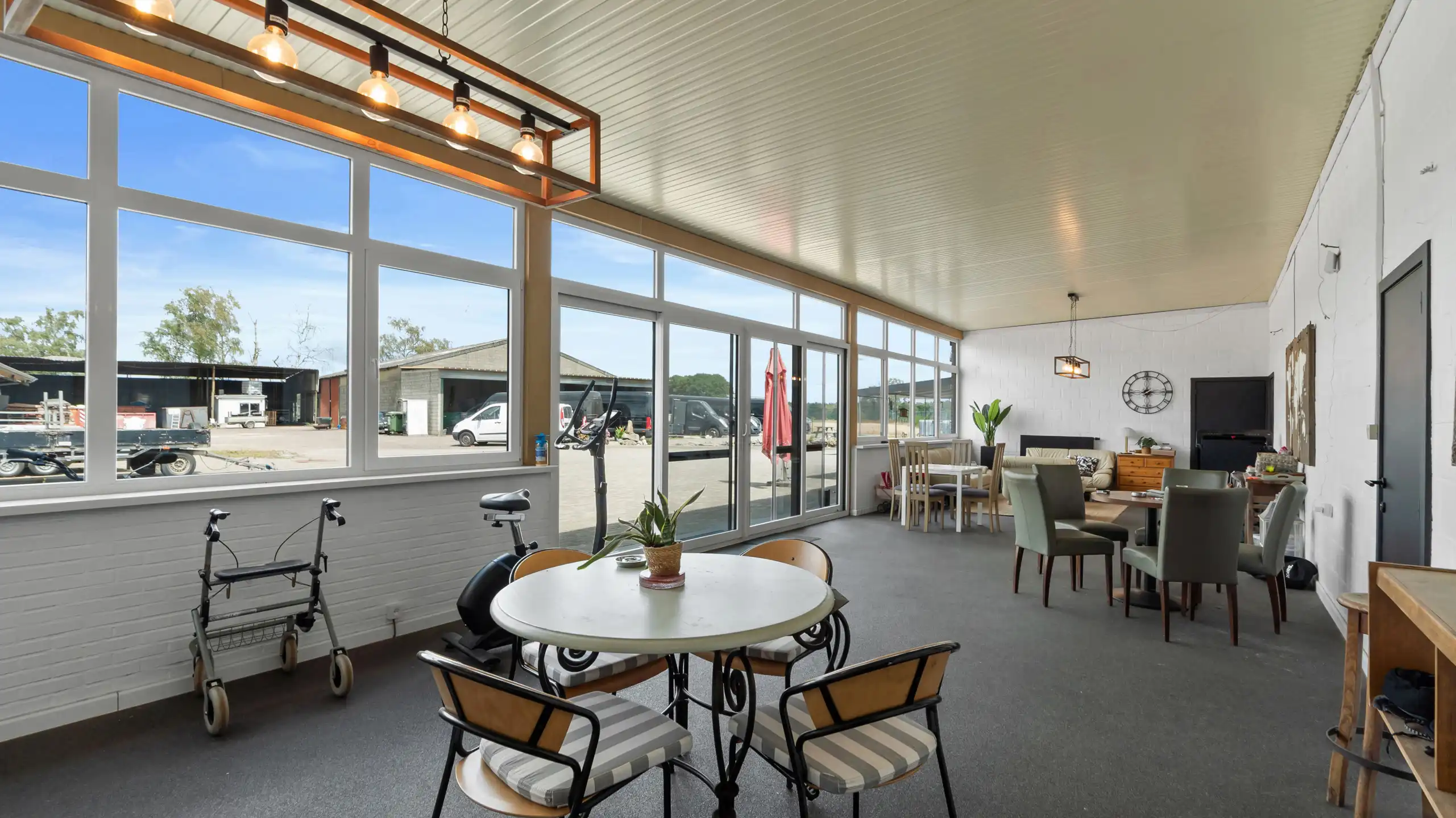 OUDSBERGEN - Zeer ruime landbouwwoning op 2,5ha met loodsen  foto 15