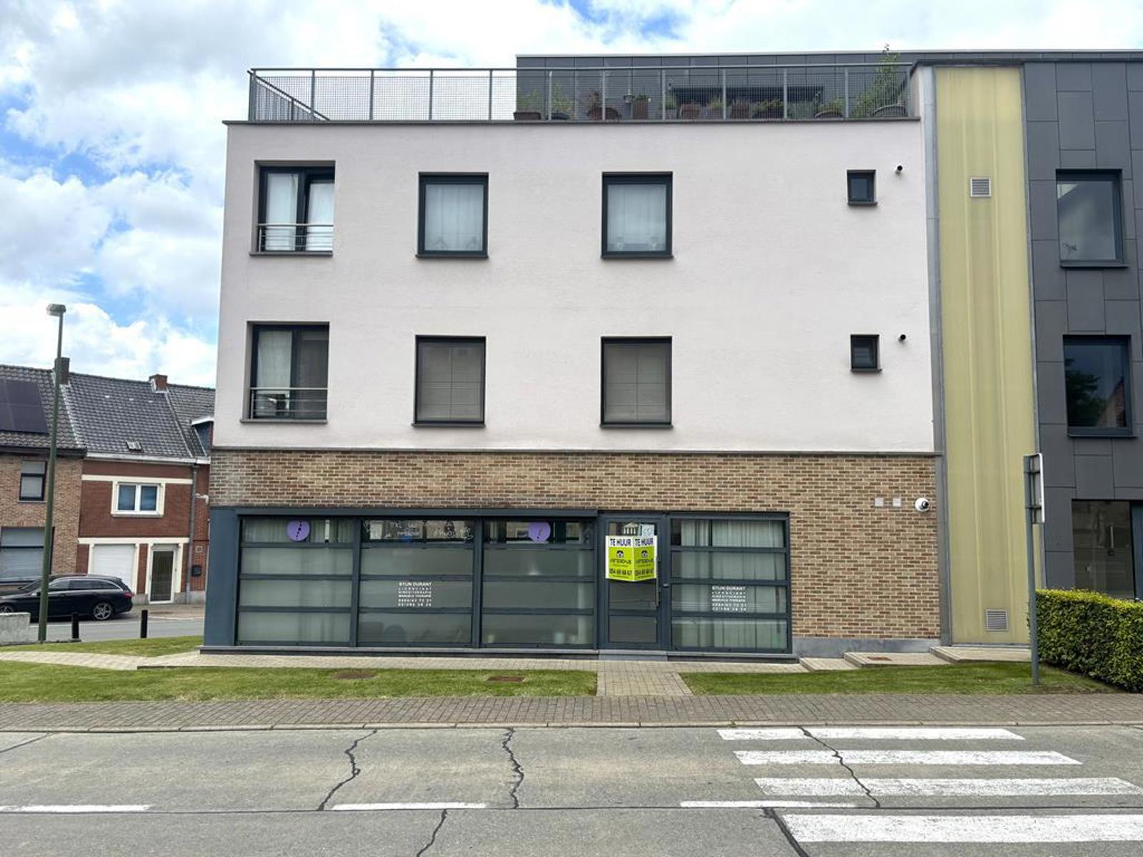 Gelijkvloers handelspand in het centrum van Herne foto {{pictureIndex}}
