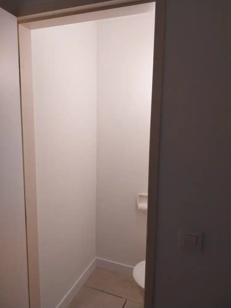 Luxe gelijkvloers appartement met grote tuin in Ruddervoorde foto 9