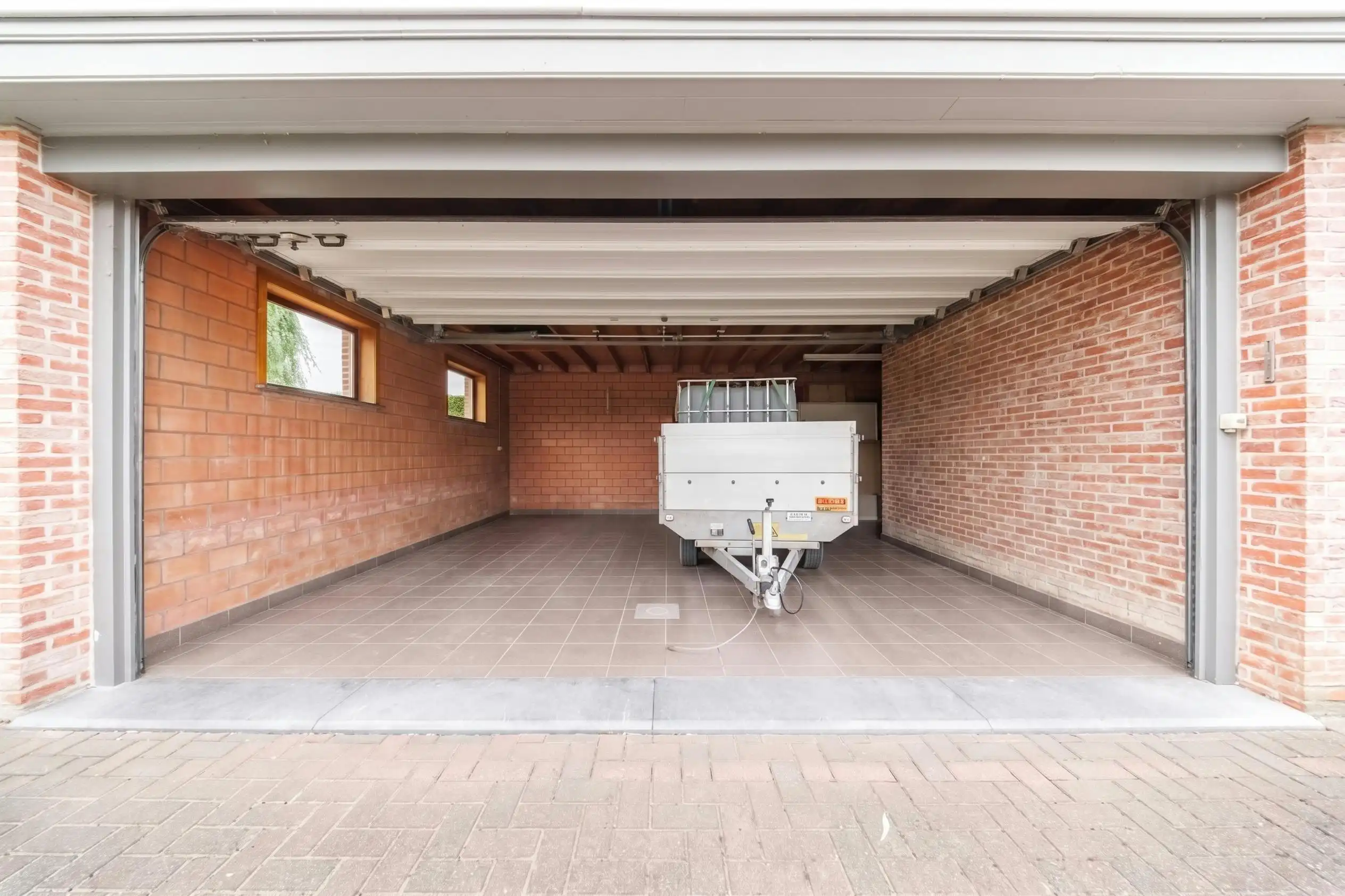 Woning met loods (550 m²) & showroom te Zonnebeke foto 13