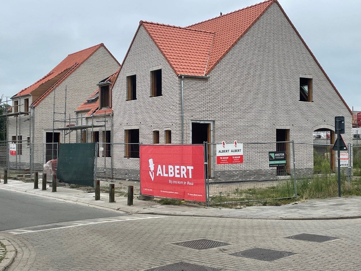 Nieuwbouw afgewerkte woning te Jabbeke foto 2