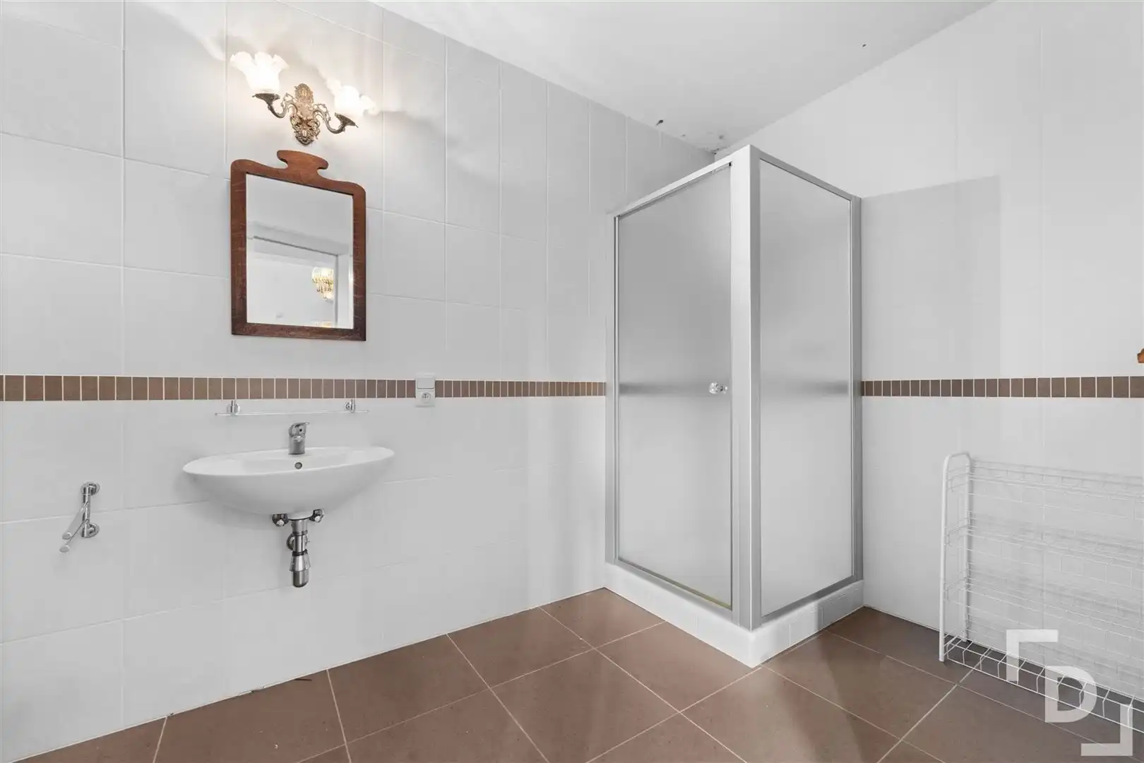 Appartement van 300m² met garage op toplocatie in Ieper foto 19