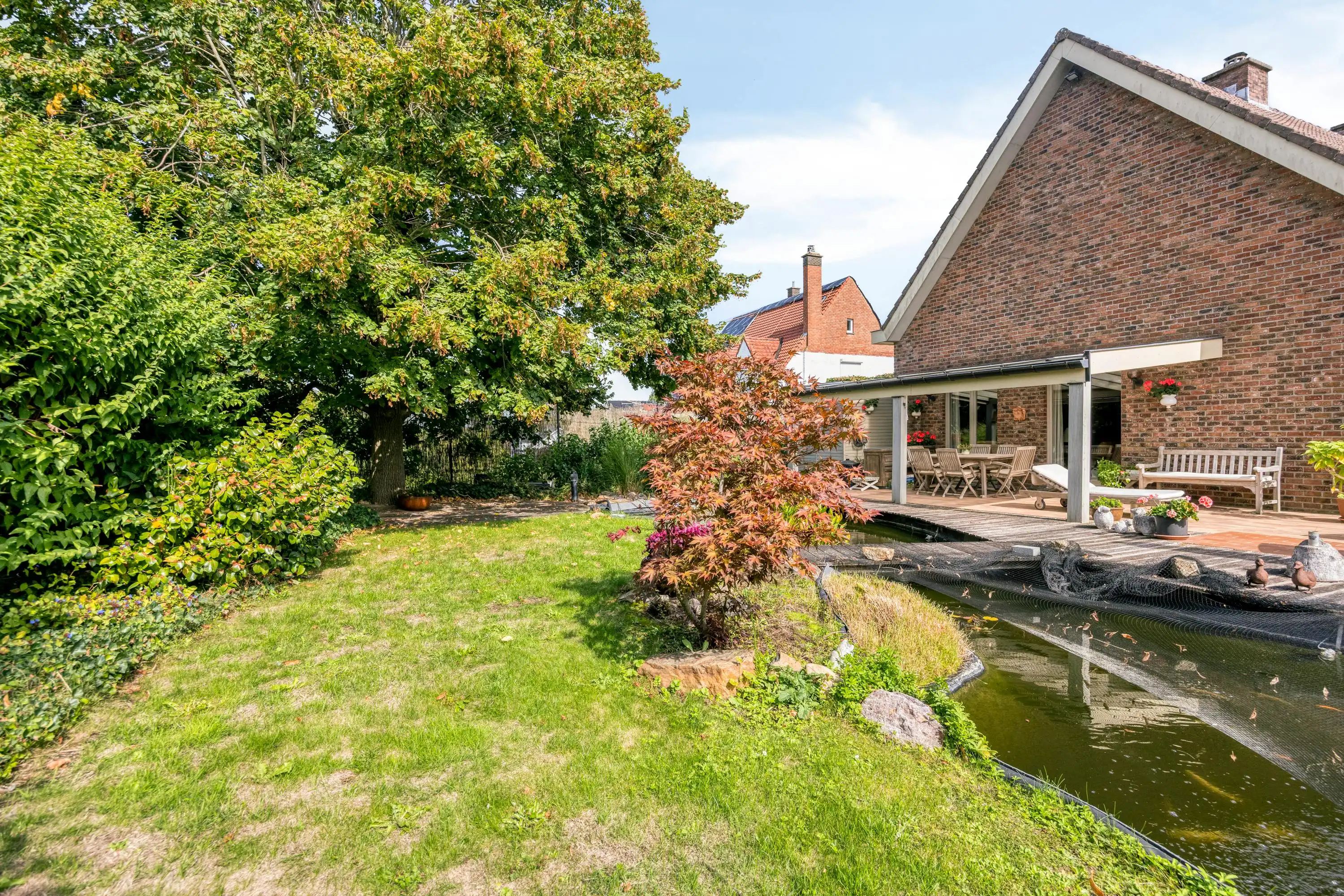 Ruime gezinswoning met praktijkruimte foto 46