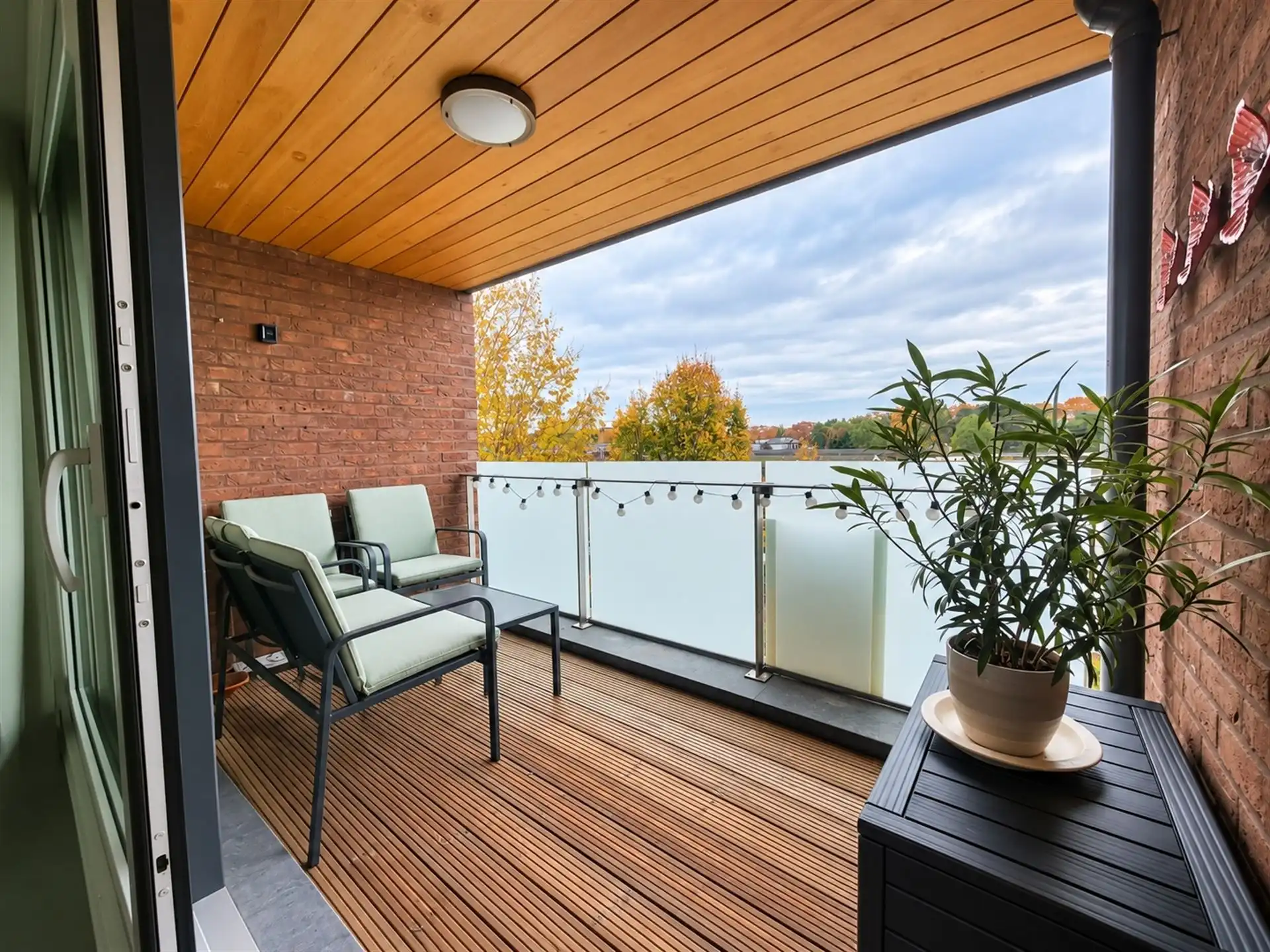 Appartement met 2 slaapkamers, terras en 2 ondergrondse parkeerplaatsen foto 6