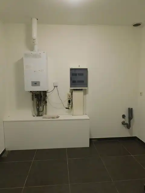 Instapklaar appartement met ruim terras foto 11