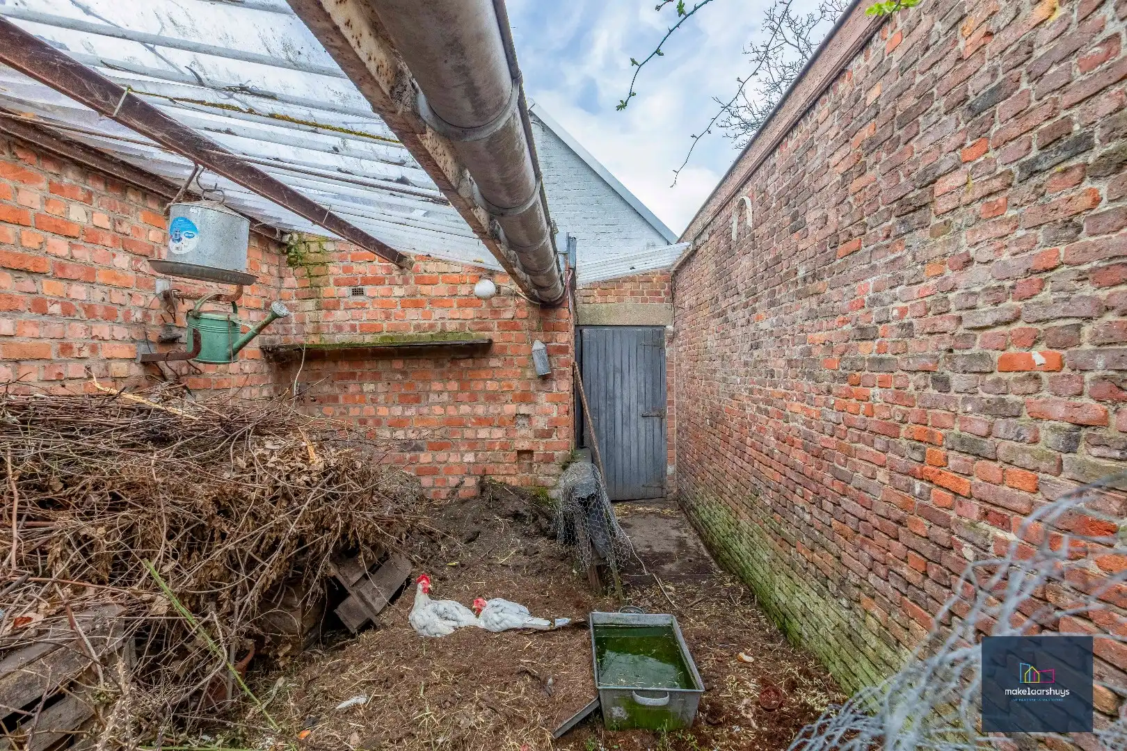 Woning met 3 slaapkamers en verrassende tuin met bijgebouwen foto 21