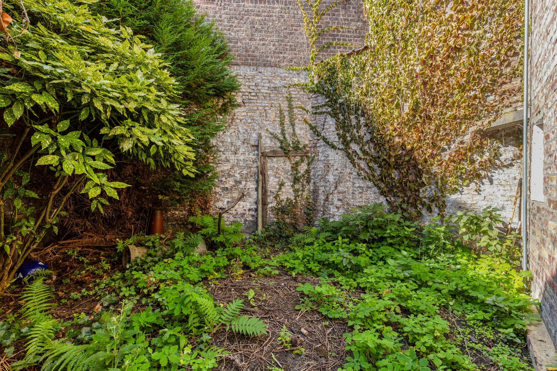 Authentieke stadswoning met renovatiepotentieel foto 9