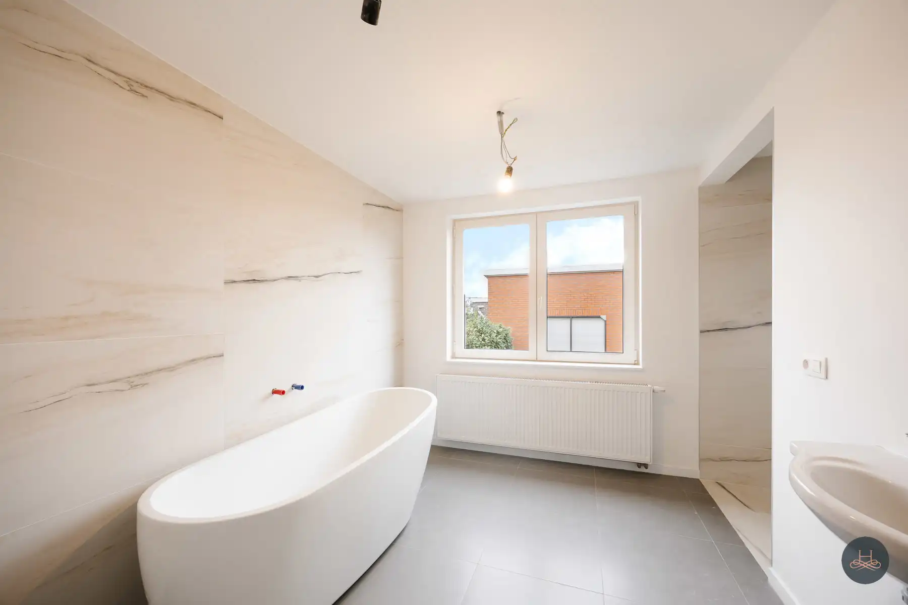 Vernieuwbouwvilla met praktijkruimte in rustige buurt foto 24