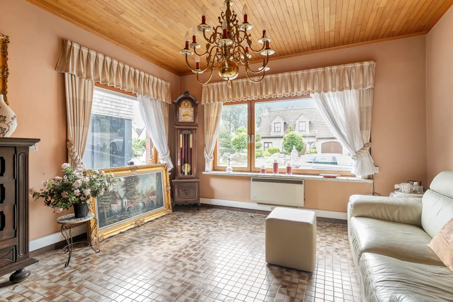 Te renoveren HOB met 3 slaapkamers en garage foto 4