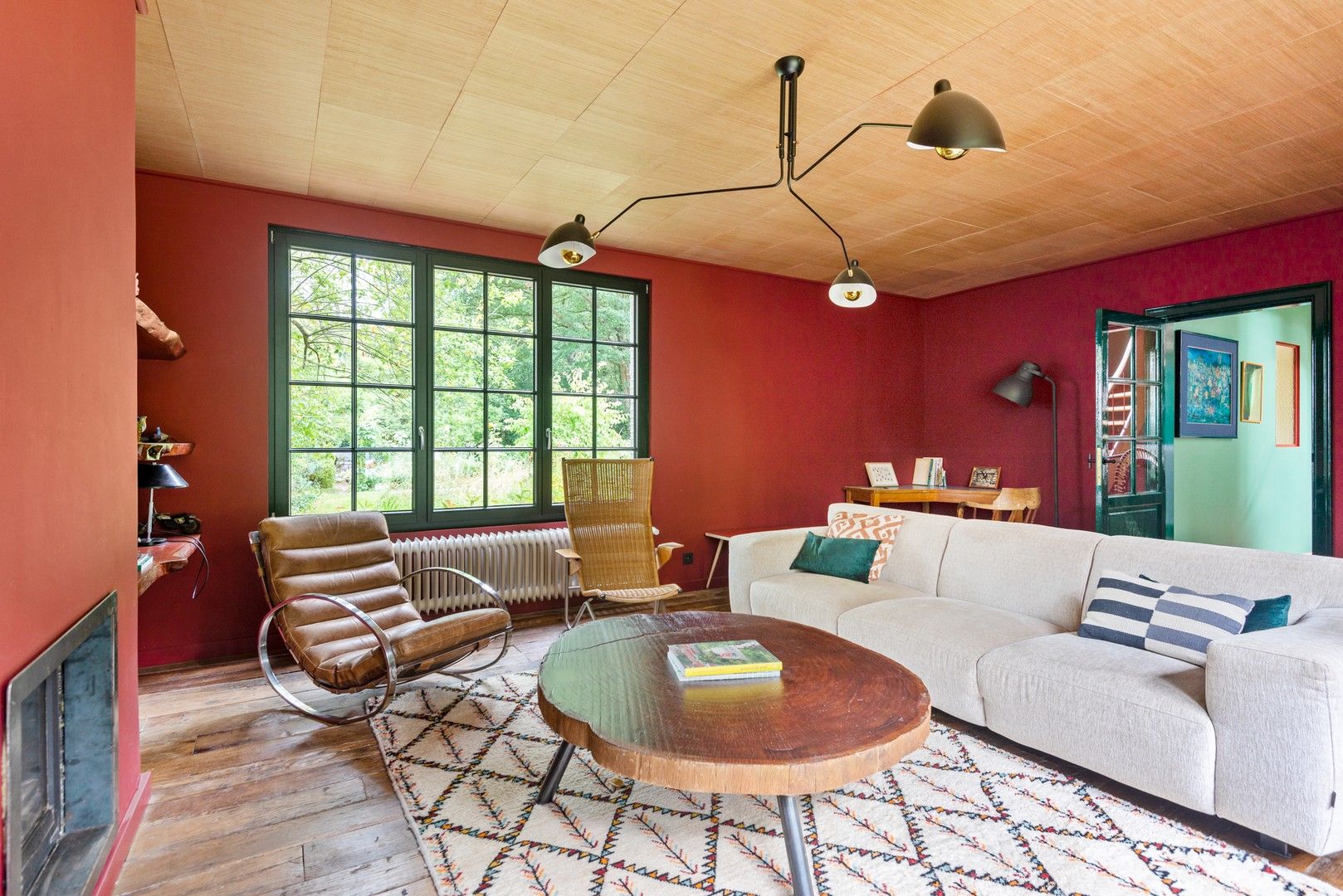 Stijlvolle, vrijstaande villa met zonnige tuin en zwemvijver foto 14