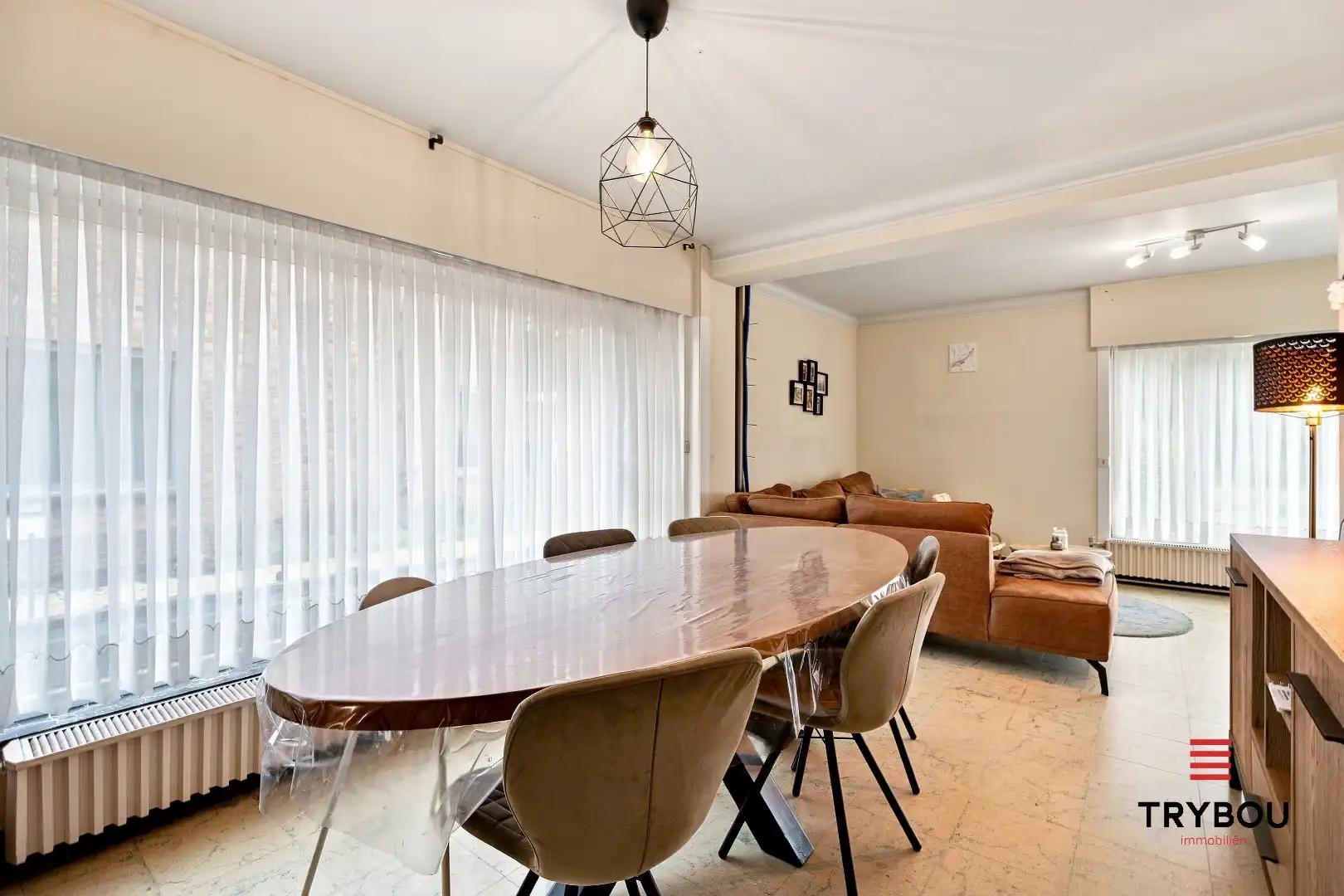 Uitstekende gelegen woning met loods en tuin!  foto 9
