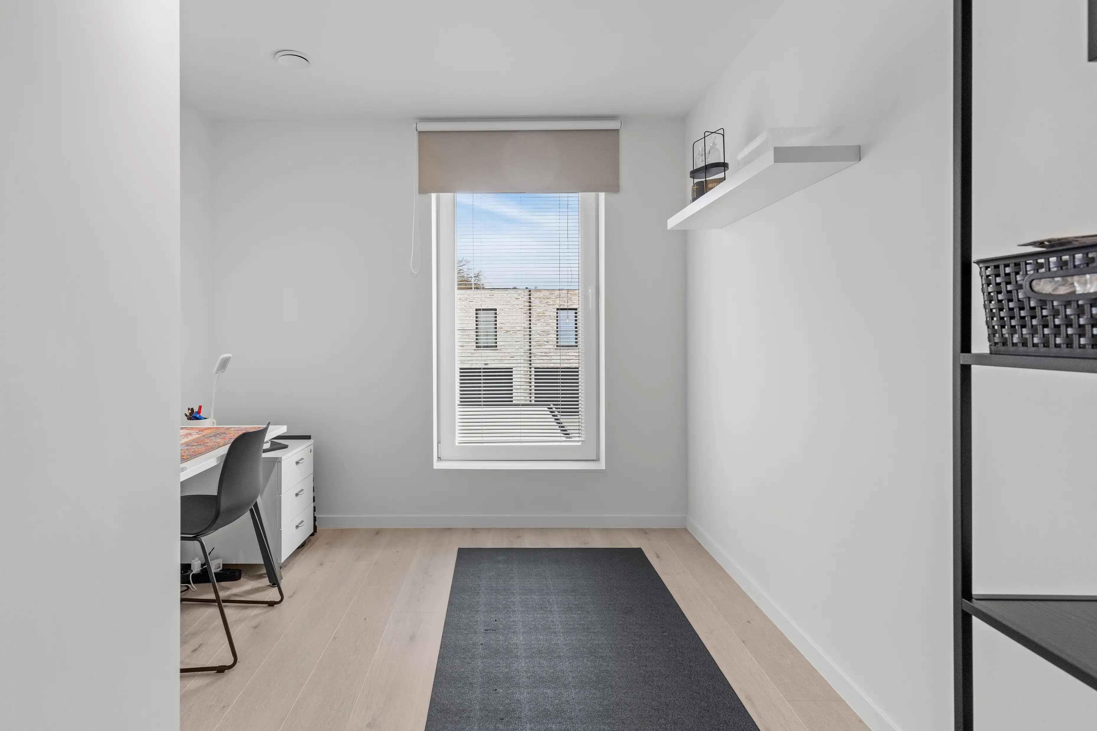 Moderne en lichtrijke halfopen woning met 3 slaapkamers foto 12