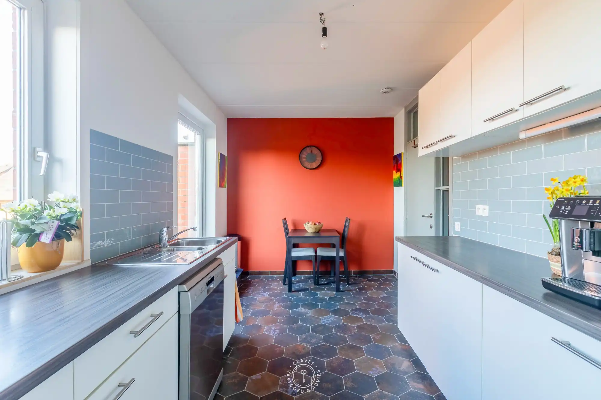 Ruime bel-etage woning met polyvalente ruimte foto 7