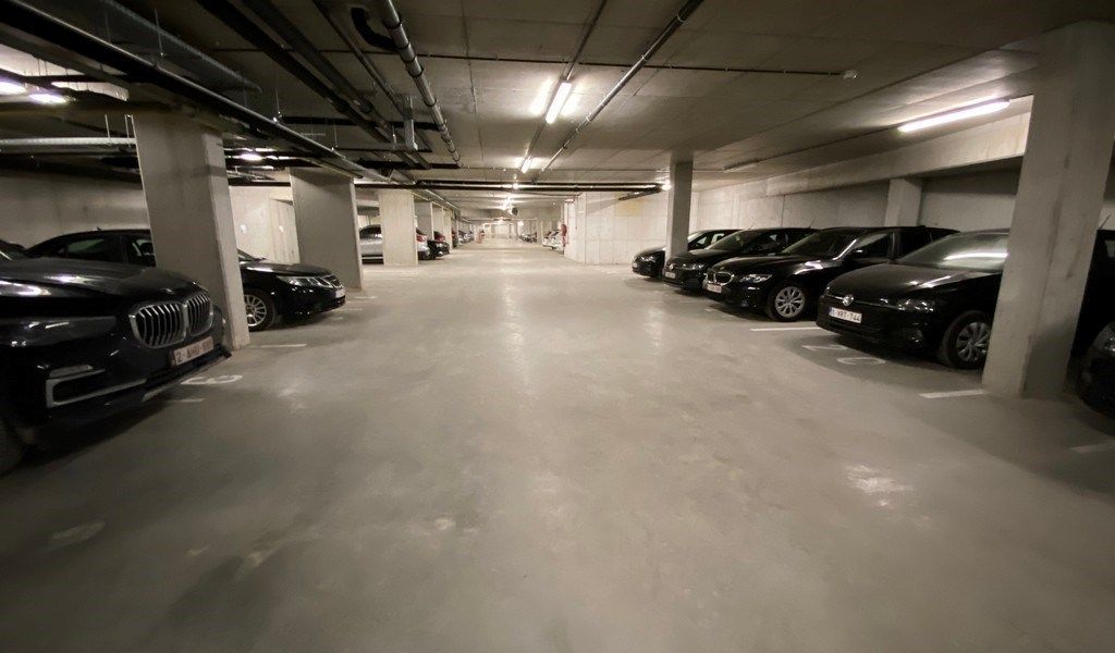 High-end gemeubelde kantoren te koop op The Loop in Gent foto 19