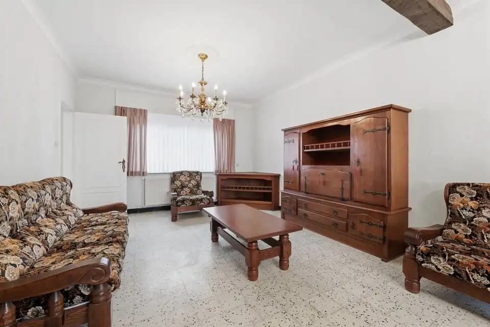 OP TE FRISSEN GEZINSWONING MET GARAGE OP EEN RUIM PERCEEL VAN 10A IN GINGELOM foto 12