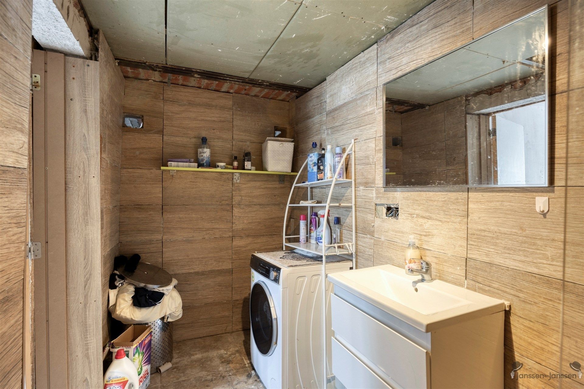 Te renoveren woning foto 32