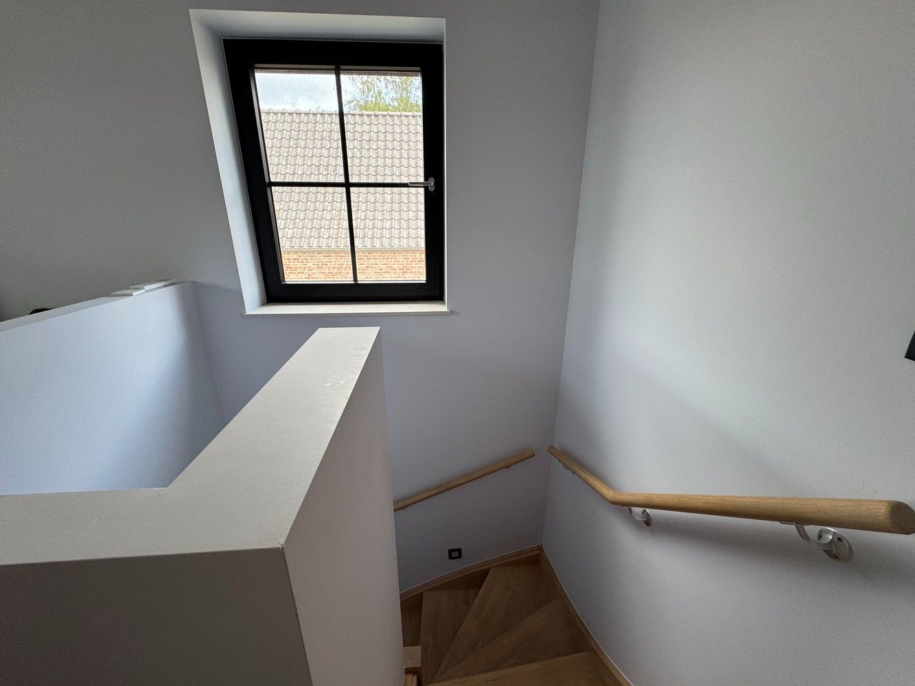 Prachtige energieneutrale woning met 4 slpks en aangelegde tuin foto 21