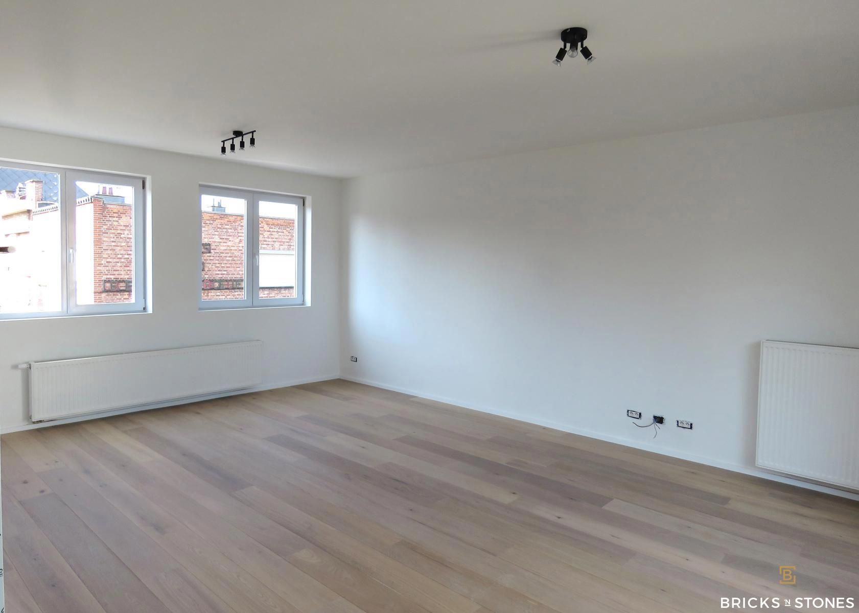 Ruim appartement met 2 slaapkamers en terras in Mechelen foto 3