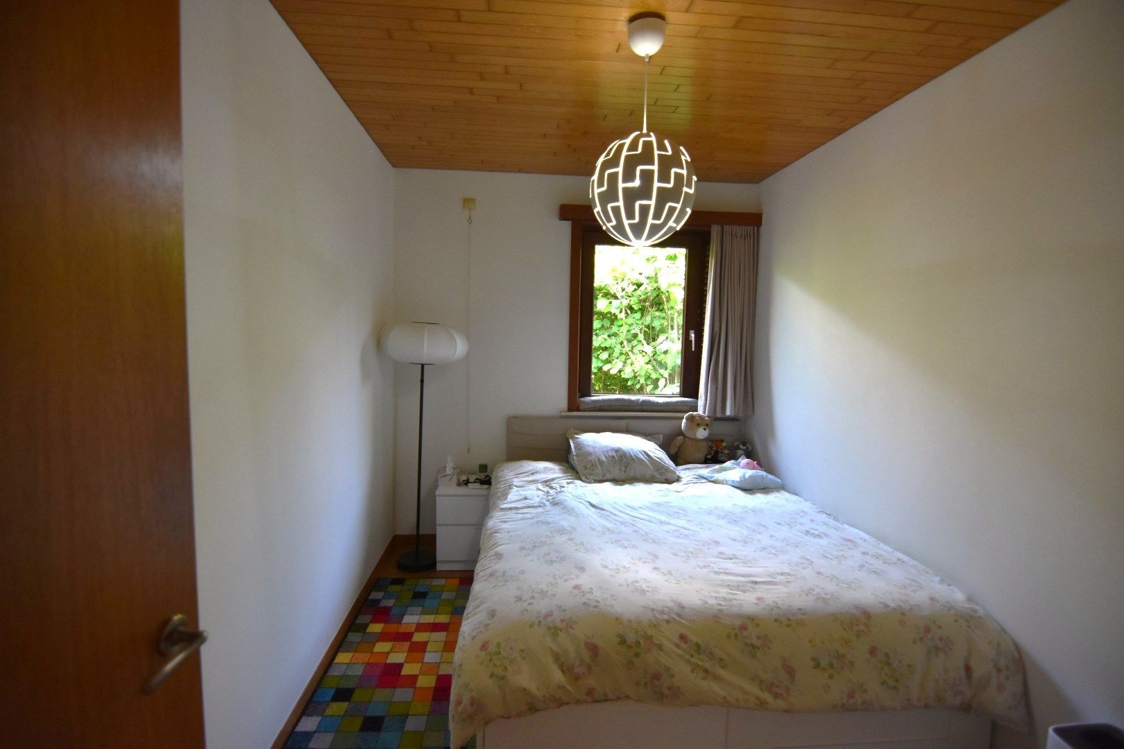 Alleenstaande woning met indrukwekkende tuin foto 25