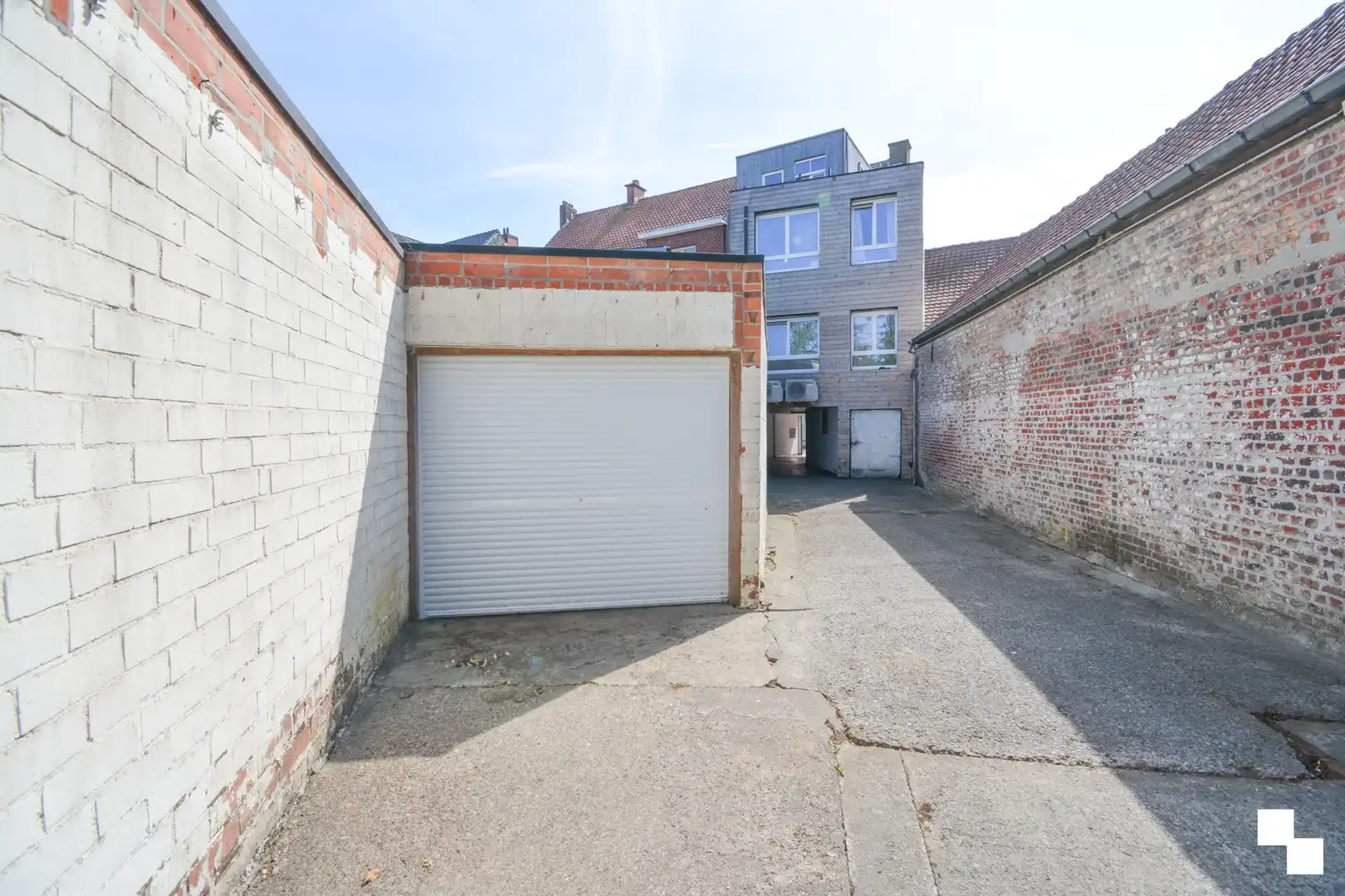 Garage te huur Diksmuidsesteenweg 62 - 8800 Roeselare