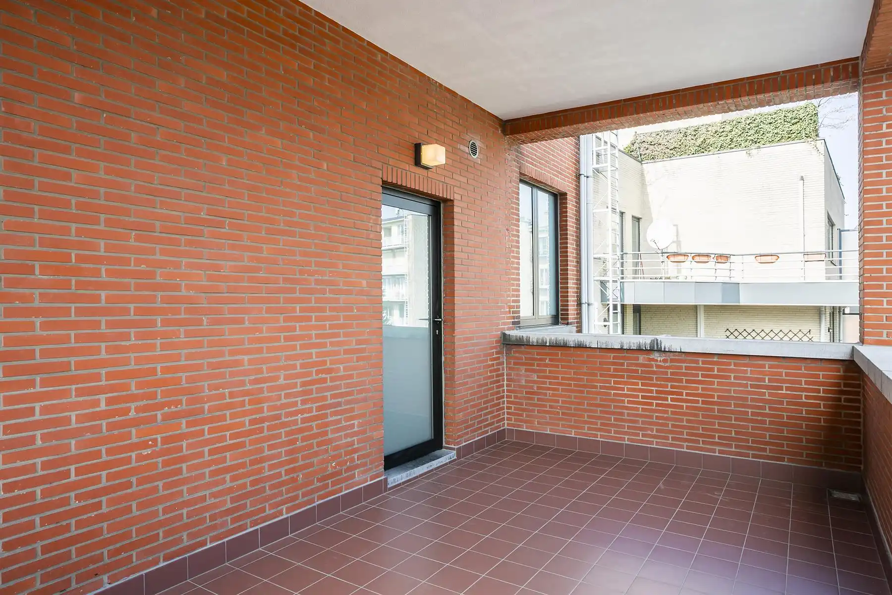 Luxueus afgewerkt appartement op zeer centrale ligging. foto 14