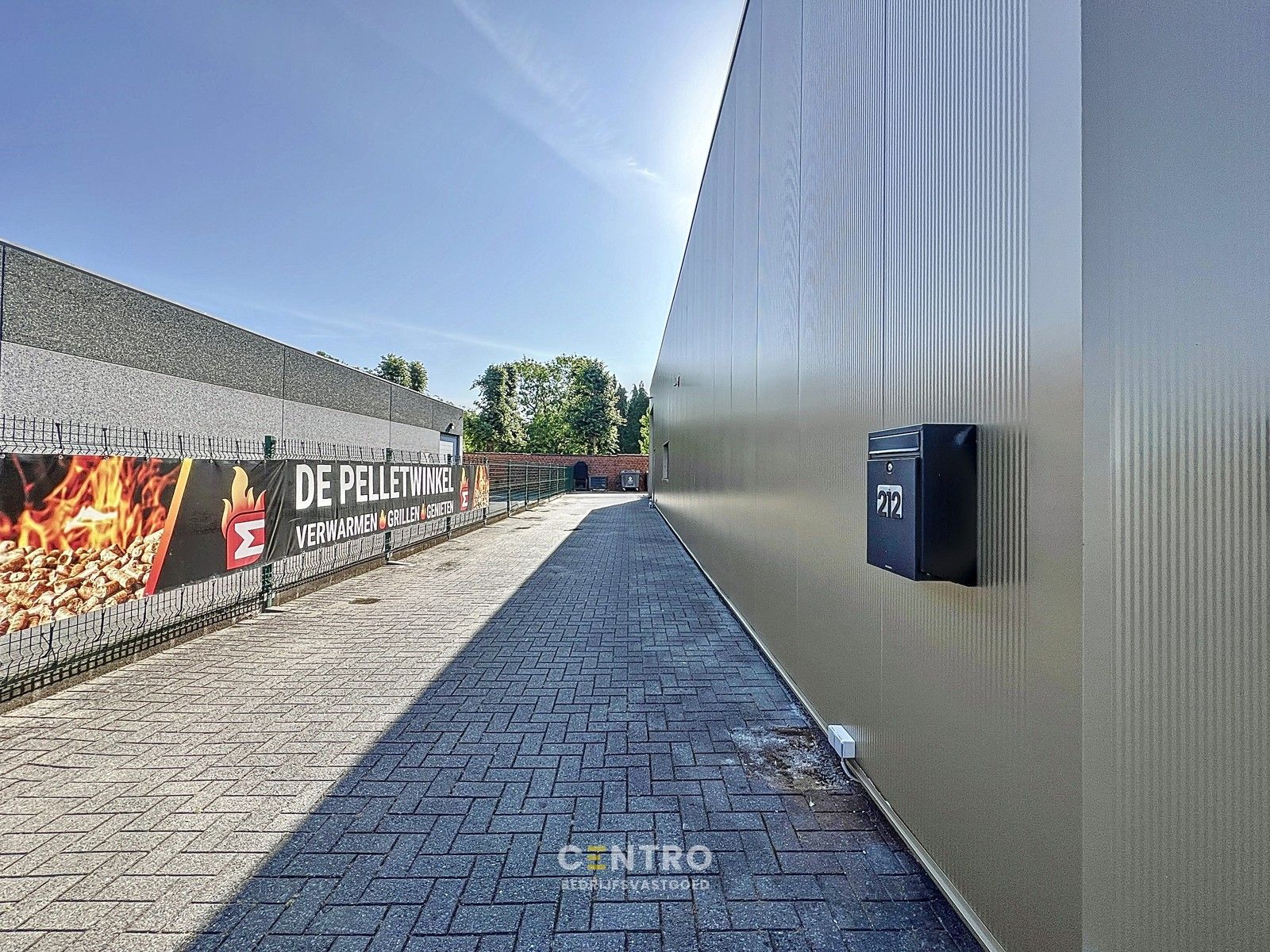 Topligging! Handelspand met magazijn langs de Westlaan in Roeselare. foto 27