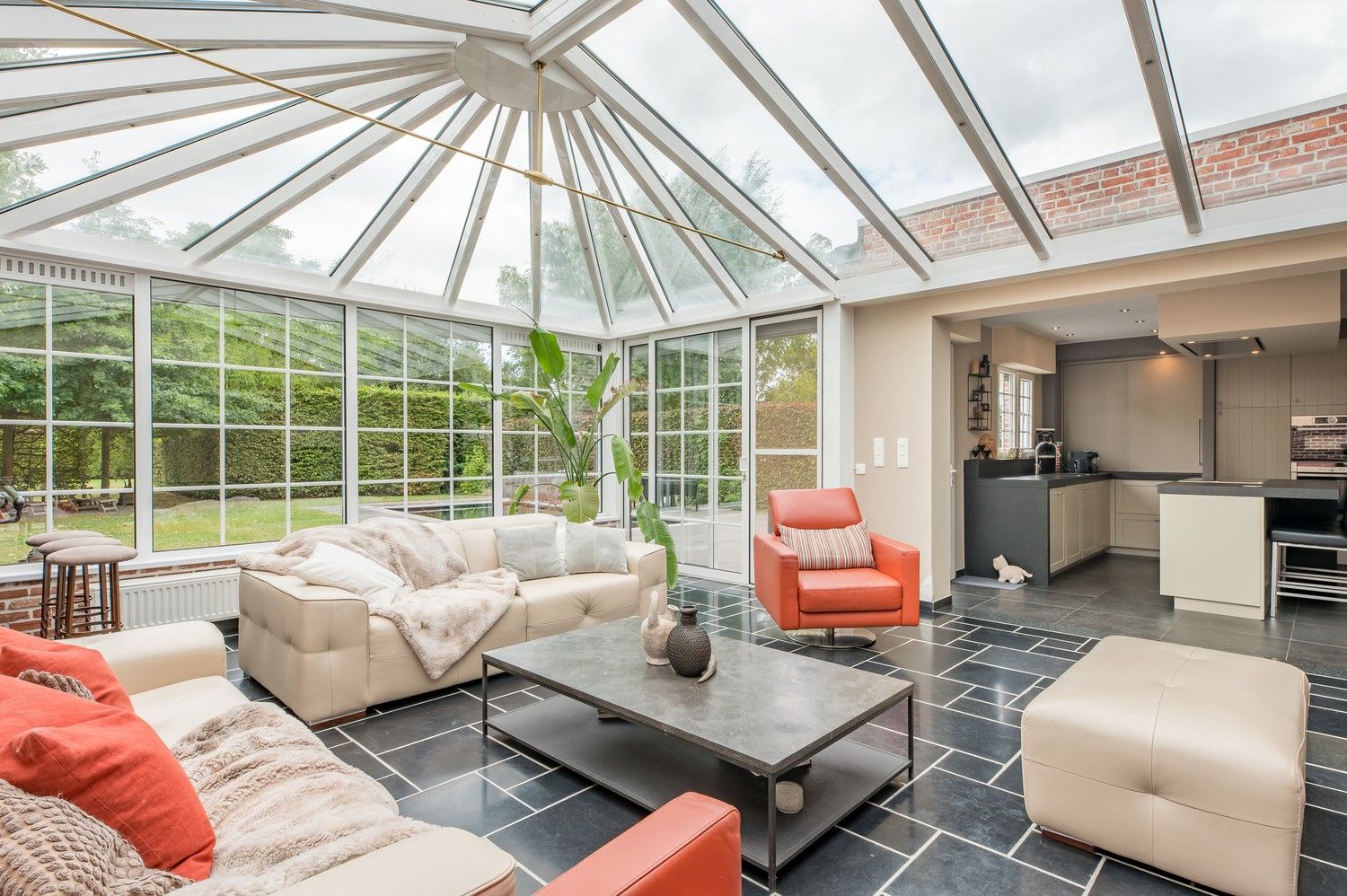 INSTAPKLARE WONING I ZWEMBAD I 4 SLPK foto 18