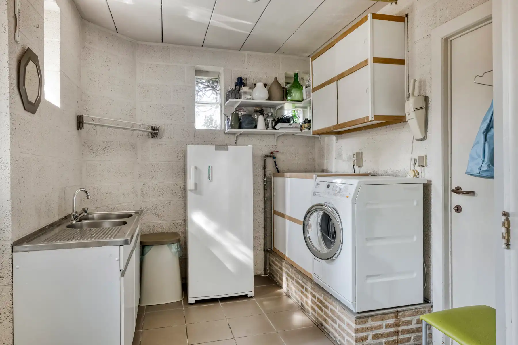 Ruime villa met praktijk! foto 23