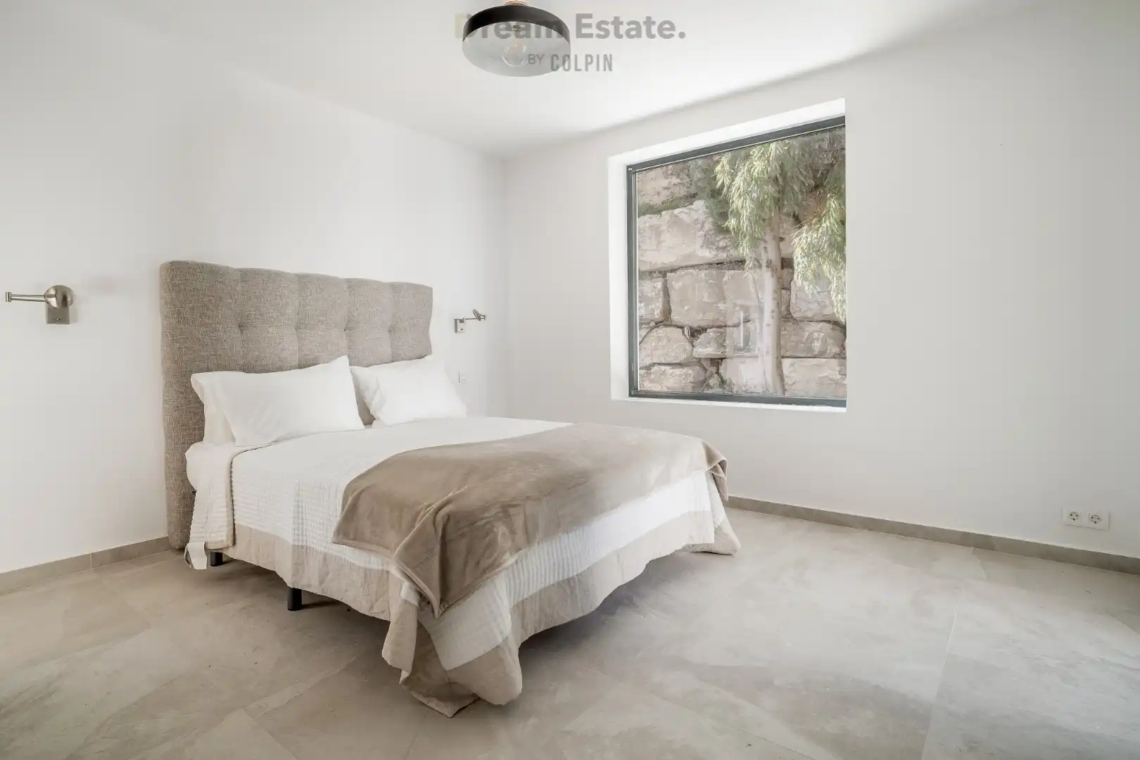 Een moderne familie villa te El Paraiso, Benahavis, New Golden Mile foto 30