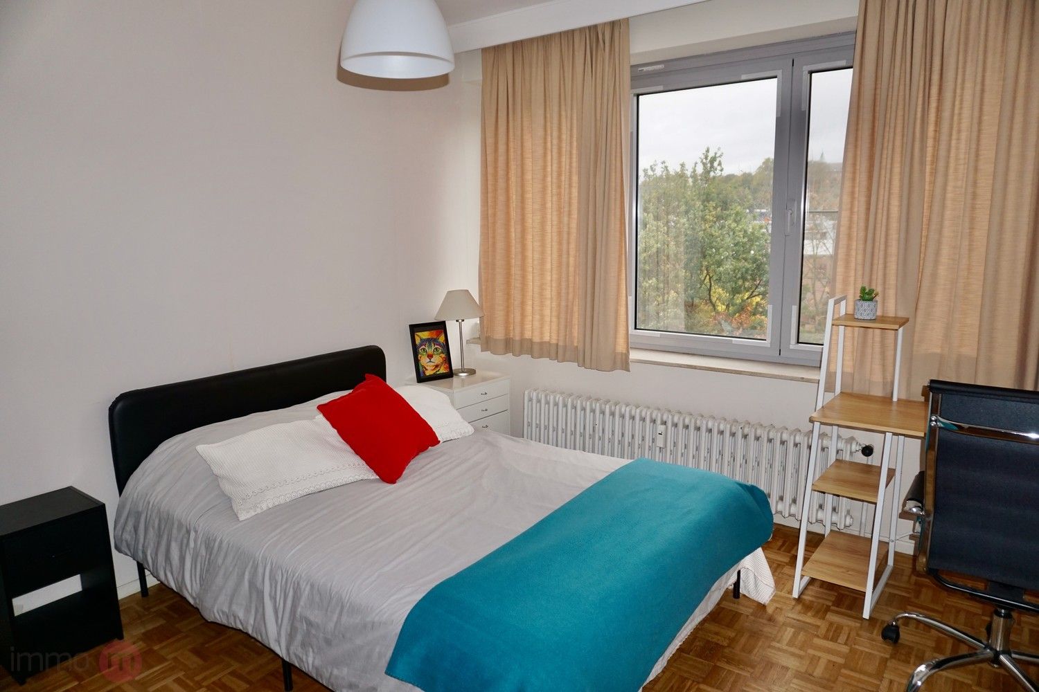 Centraal maar rustig gelegen appartement met drie slaapkamers foto 13