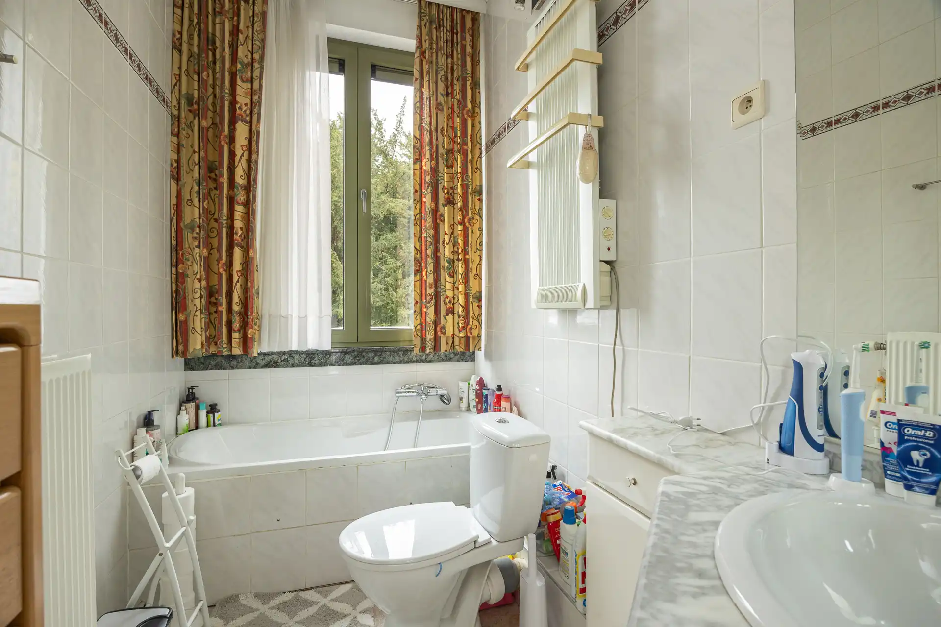 Ruime herenwoning met 5 slaapkamers en praktijk in centrum foto 26