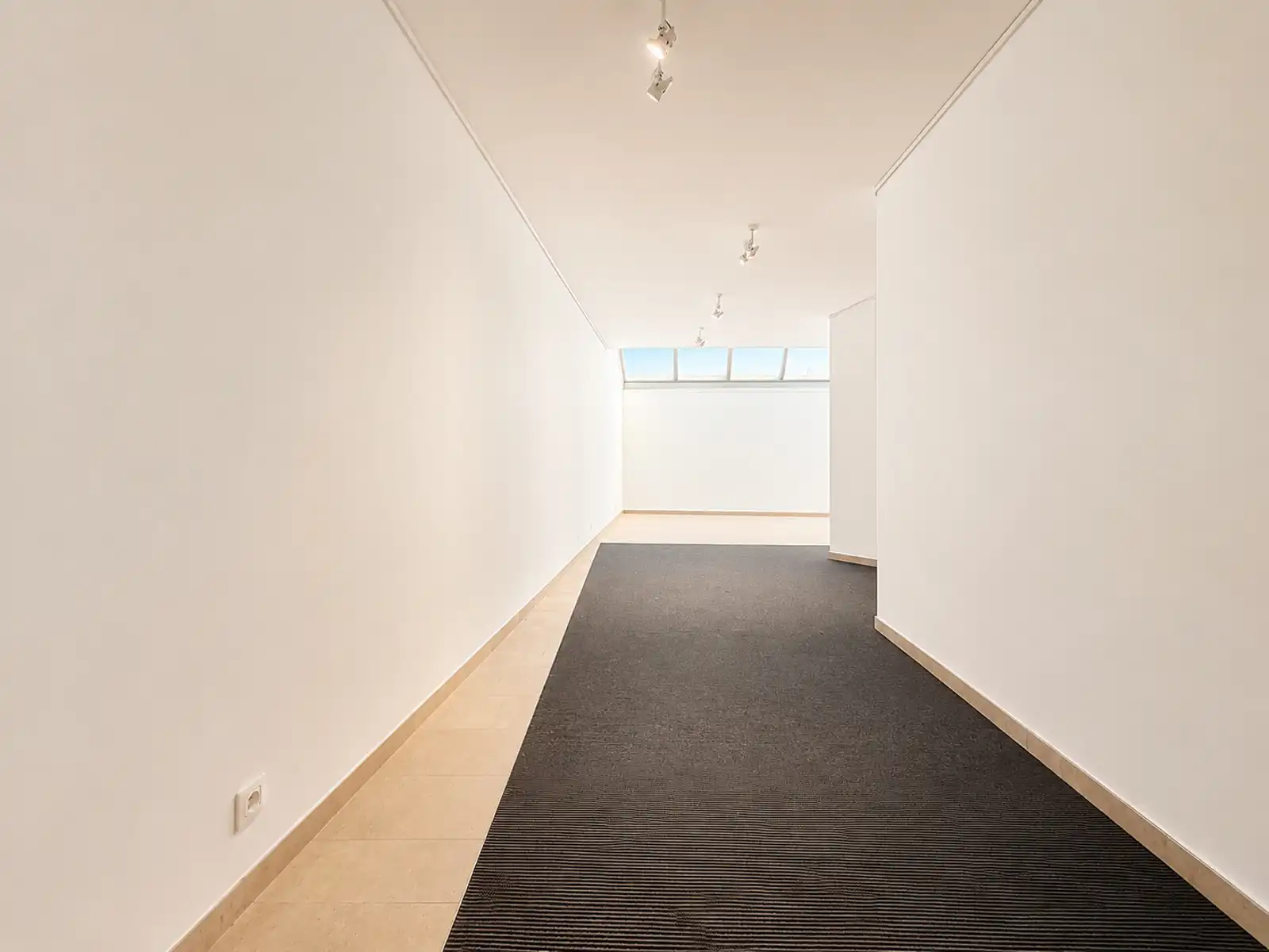 Handelspand van 129 m² op toplocatie op Zeedijk Het Zoute foto 7