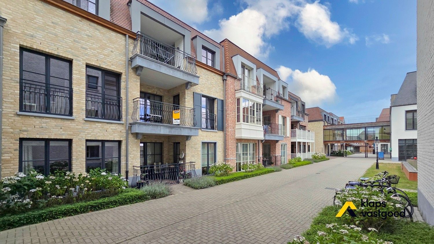 PRACHTIG APPARTEMENT MET 2 SLAAPKAMERS foto 2