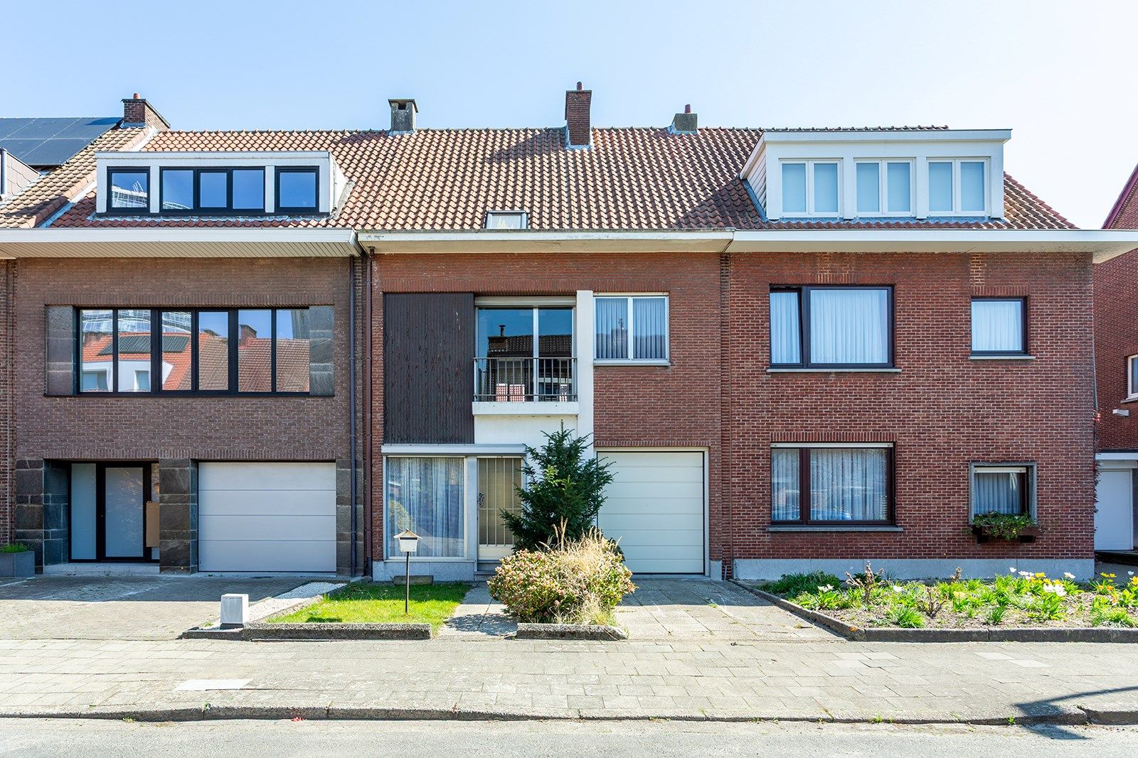 ()=>{if(producerUpdateValueVersion(node),producerAccessed(node),node.value===ERRORED)throw node.error;return node.value} Roemer Visscherstraat 19 - - 2050 Antwerpen
