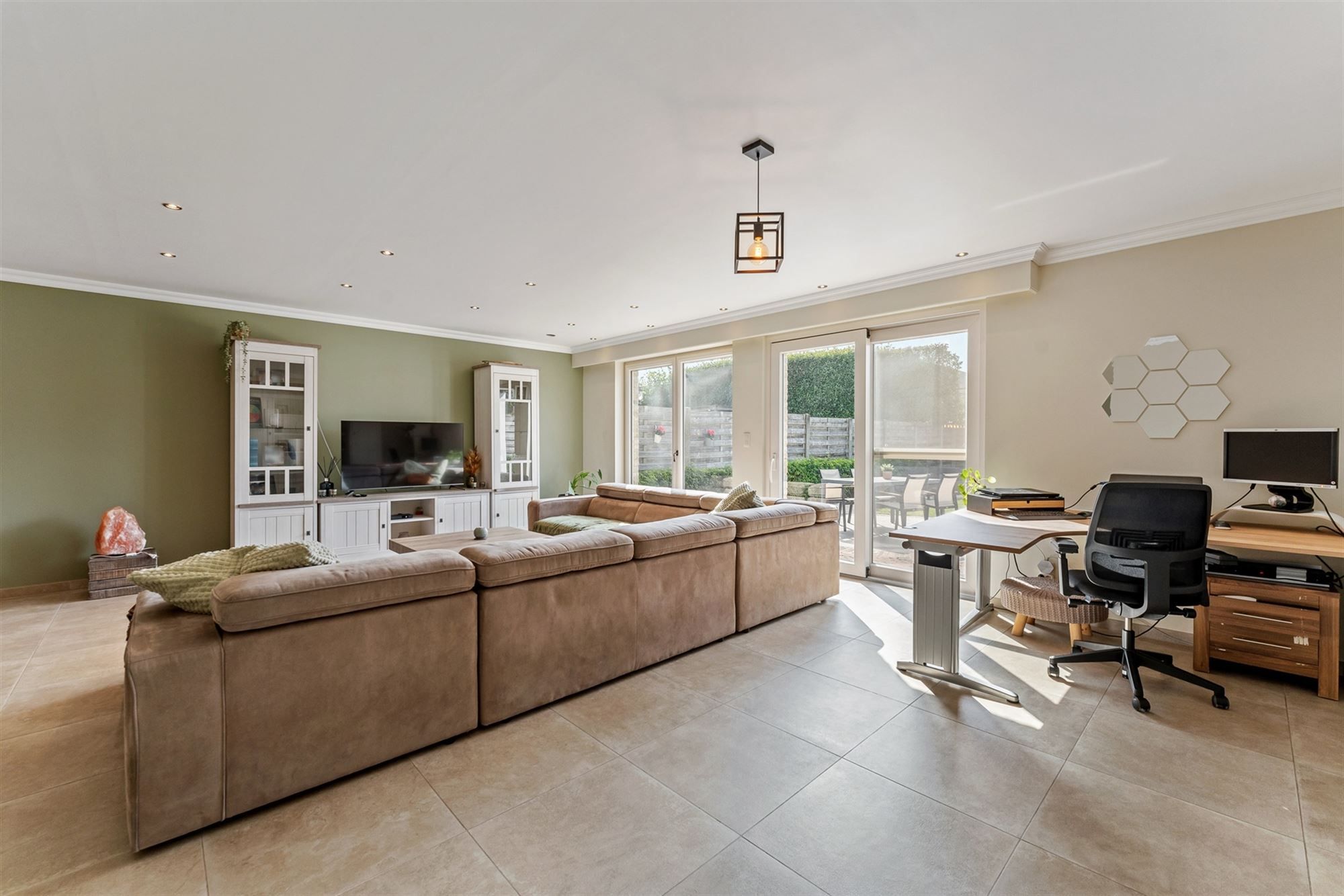 ZEER RUIM, ENERGIEZUINIGE WONING OP TOPLOCATIE! foto 6